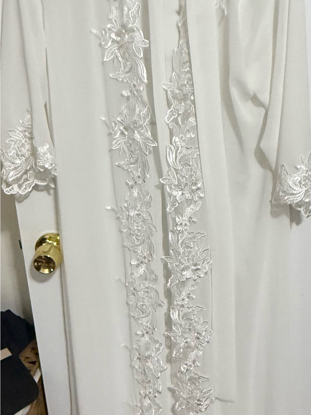 White Lace-Trim Satin Robe for Women